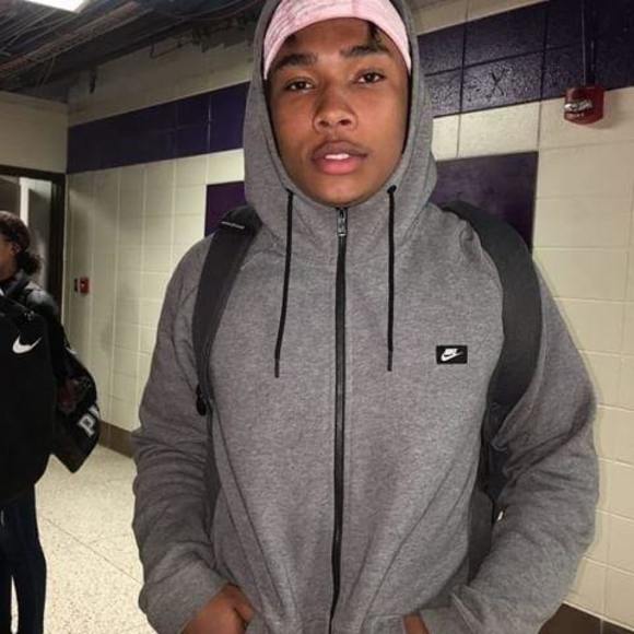 Meet your Posher, Desminn - Picture 1 of 1